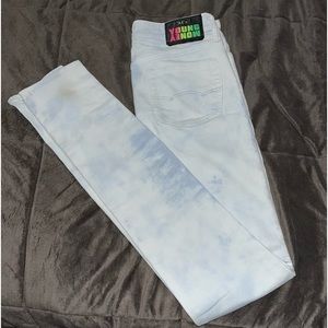American eagle young money pants